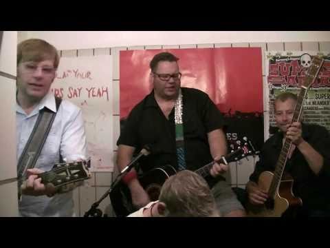 CoolChamberTV feat. HACK MACK JACKSON mit "Trouble Is Not My Business"