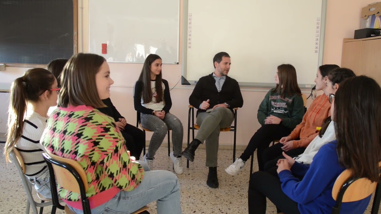 I ragazzi dell'Istituto Comprensivo Paribeni di Mentana intervistano il Sindaco Marco Benedetti