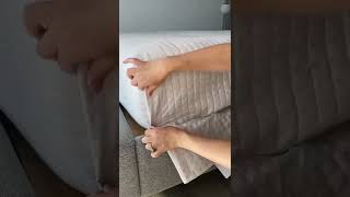 Download lagu Hotel Corner! #homehacks #bedmaking #hometips #bed #bedroomdecor #bedcover mp3