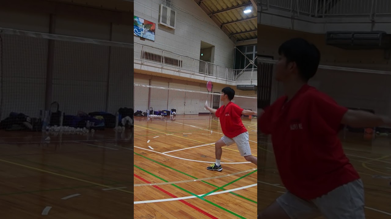 ネット前　バックハンド　バドミントン