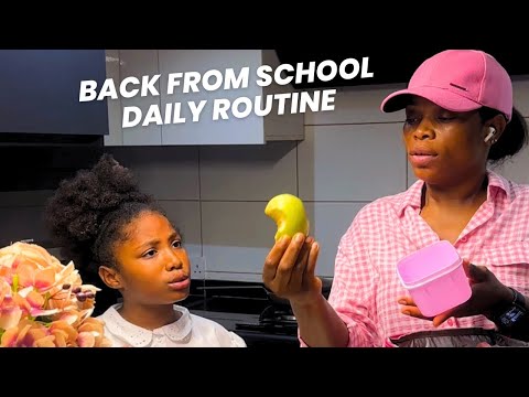UNPACKING THEIR SCHOOL LUNCH BOX | PREPARING LUNCH