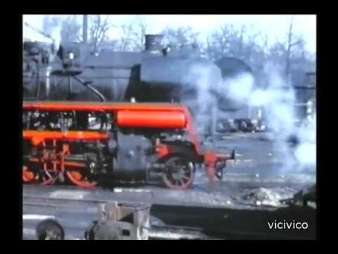 DDR 1980 Bahnbetriebswerk Glauchau  Die Baureihe 58.30 ist immer noch im betrieb