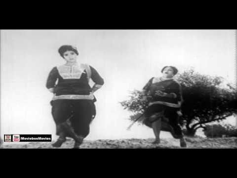 AJ PIND DI KURI RAHAN BHUL GAYI - PAKISTANI FILM PIND DI KUDI