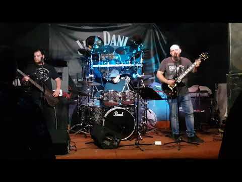 Ellenméreg - Trianont ledöntjük