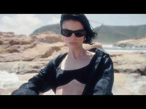 COS High Summer | The call of the beach​​