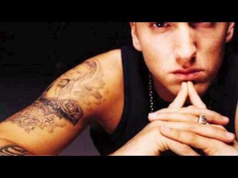 Eminem Rihanna - Love the way you lie (high Quality) lyrics in description.