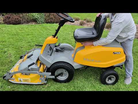 Stiga Park HST 14 Front Deck Ride-On Mower - Image 2