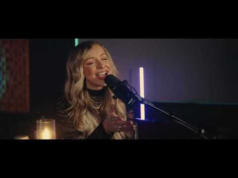 Madeline Merlo - YOUNG-ish (Live Acoustic)