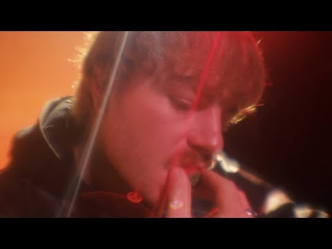 roseboy666 x Johnny Jane - Explique moi (Lyrics Video)