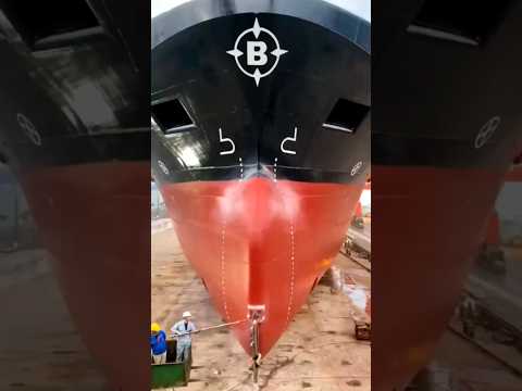 Why Ships Bottom Are Painted Red?