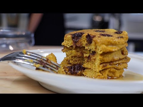 Fluffy Pumpkin Pancakes: Easy, Gluten-Free, and Vegan!