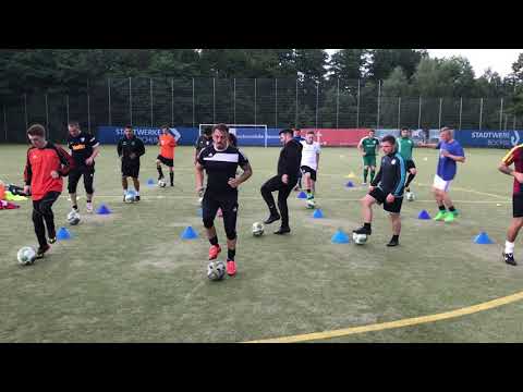 Fussballtraining - Koordination, Technik und Reaktion mit Ball!