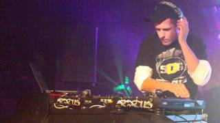 DJ STATUS (506 Sound Crew) Live @ Team Canada Dj's Show Saint John, NB