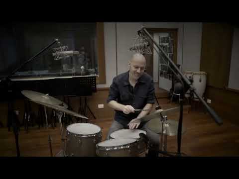 Nicola Angelucci "Identithree"  Outro