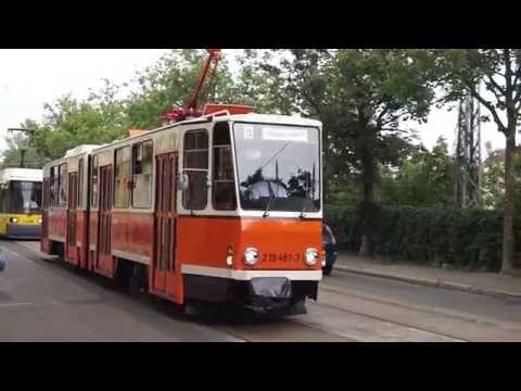 KT4D von 1986 in den Farben der ehemaligen BVB (Verkehrsbetriebe in Berlin Ost)