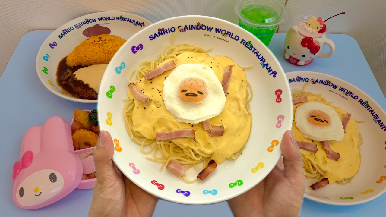 Trying Cute Sanrio Puroland Foods in Japan🍝🎂