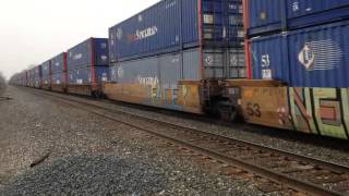 preview picture of video 'UP EMD SD70M 4515 and GE AC44CW 6316 with run-through ZMXDT'