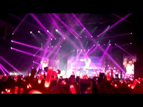 7. 2016/07/16 Me Gustas Tu - Jinhwan [cover] iKONCERTinBANGKOK
