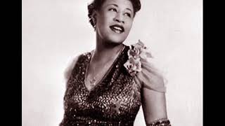Ella Fitzgerald And Her Savoy Eight - You Can’t Be Mine (And Someone Else&#39;s Too)