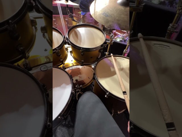 Vídeo relacionado con Tama WBR52RZS Starclassic W/B 5-piece shell set, Vintage Marine Pearl