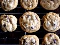 Wise Guys - Chocolate Chip Cookies 