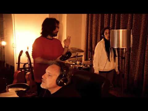 Berk Gürman - Tema del Mar Negro con Coral y Amara Rodes