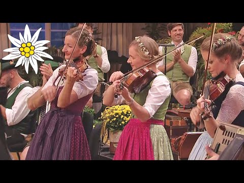 Dancing Austrian folk song