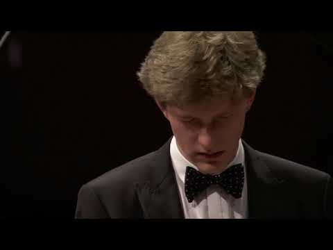 Jan Lisiecki Plays Chopin Nocturne Op.62