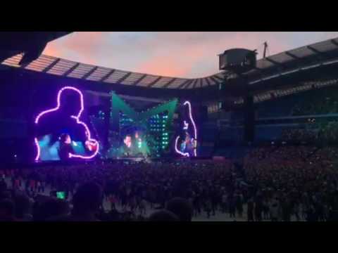 Robbie Williams and Rick Astley - Never Gonna Give You Up