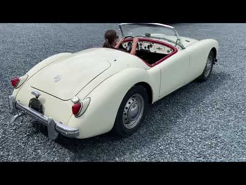 1957 MG MGA Roadster Cold Start/WalkAround video.