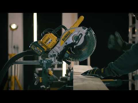 Пила торцовочная аккумуляторная DeWALT DCS727N, бесщёточная модель Пила торцовочная аккумуляторная DeWALT DCS727N, бесщёточная модель