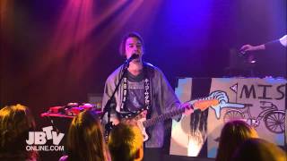 Jagwar Ma - Let Her Go (Live On JBTV)