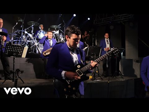 Los Internacionales Váskez De Rolando "El Tiburón" - Cabalgando (En Vivo)