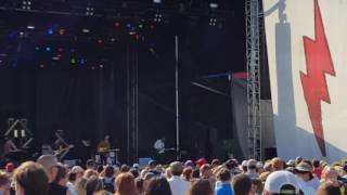 Wild Nothing-A Woman&#39;s Wisdom @ Shaky Knees 2016