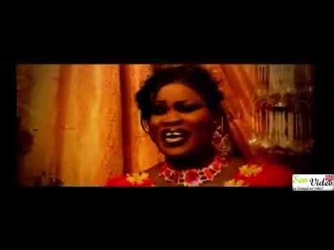 Ngoné Ndiaye Guewel - Thioukhoutaan ft Bousso Seck