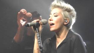 Malika Ayane - Thoughts And Clouds ( Naïf Tour 2015 - Milano)