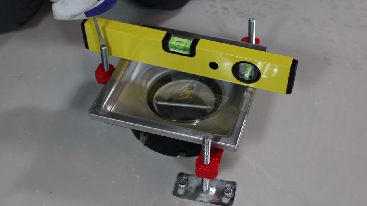 Ugradnja ACO Inox kom. slivnika sa inox nosačem rešetke u poliuretansku cementnu košuljicu