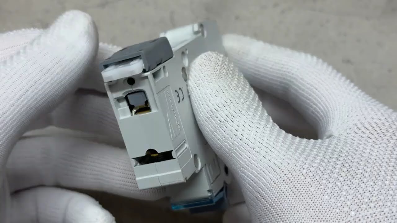 Автоматический выключатель Hager MCN140 С 1p 40А