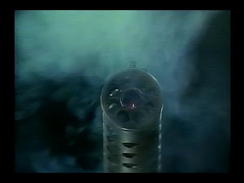 WW2 Japanese Robots Hate Skateboarding ( Mikadroid: Robokill Beneath Discoclub Layla 1991 )