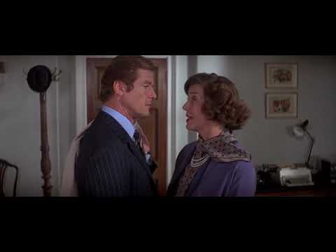 James Bond - Moneypenny