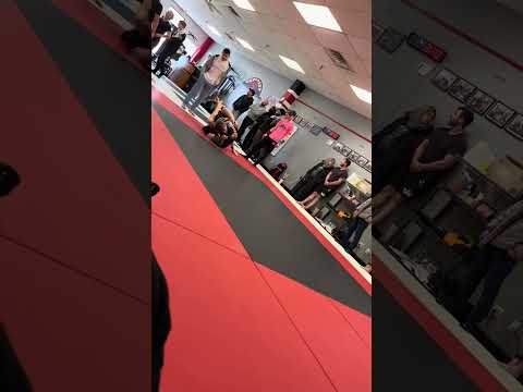 Dean vs Fluid guy no gi