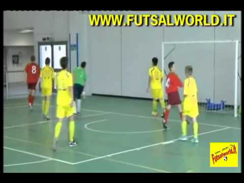 ... Mattia Bogoni . . . portiere  (Aosta Calcio a 5)