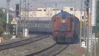 preview picture of video 'Baldie In The Lead : MLY WDM3A Twins Headed Rajkot Secunderabad Express Skips Borabanda.'