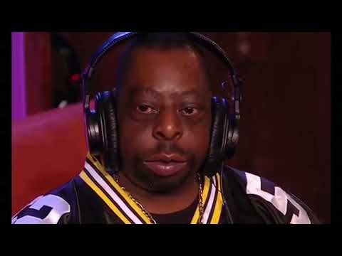 Beetlejuice speaks Spanish on Howard Show