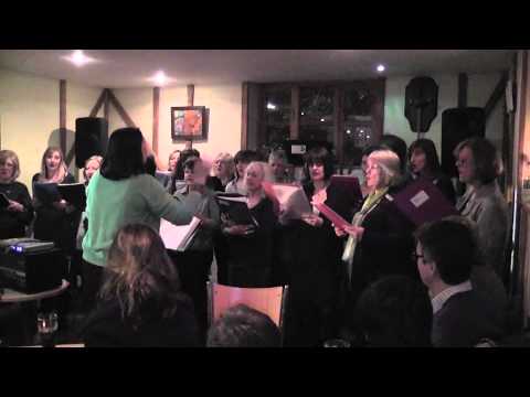 Framlingham Pop Chorus sings Hold On