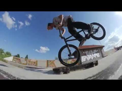 Federal Bikes presents LOOSE CHANGE