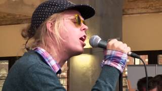 Kakkmaddafakka - Someone New (Live at joiz)