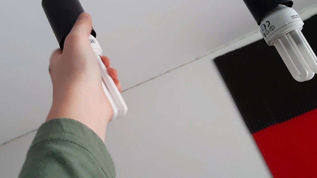 Przejściówka z gwintu E27 na gniazdo 230V