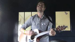 GRAEME ELSTON (live Indietracks) - Life (LOVE PARADE)  (30-7-2011)