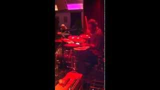 Neil Gouvin of Sugar Ray and the Bluetones - Ninety Nine